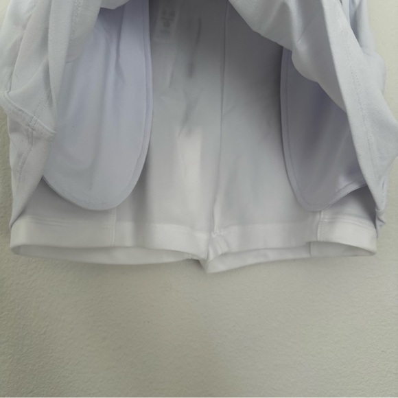 KORAL Gemini Crepe Tennis Skort White Elastic Waist Size Large Women’s NWT - Picture 7 of 11